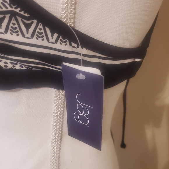 Jag Black Noir High Neck Bra/ Bikini Halter Top Criss-Cross Strap Back S… - Picture 4 of 10